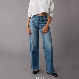 American Eagle Curvy Super High-Waist Baggy Straight Women's Jeans, size 10